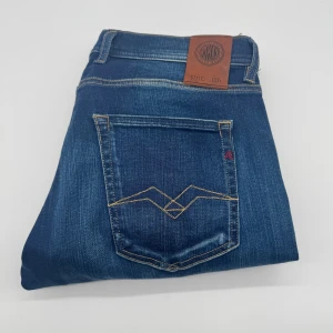 NYA REPLAY HYPERFLEX JEANS  - Replay grover jeans - Storlek W32/L34 - Nypris runt 1800kr -  Deluxecloset