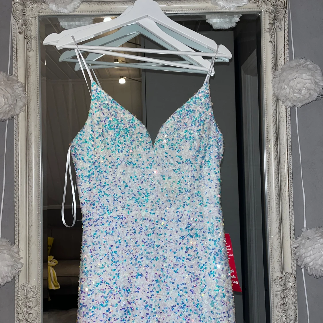 Vit glittrig lång balklänning - 2