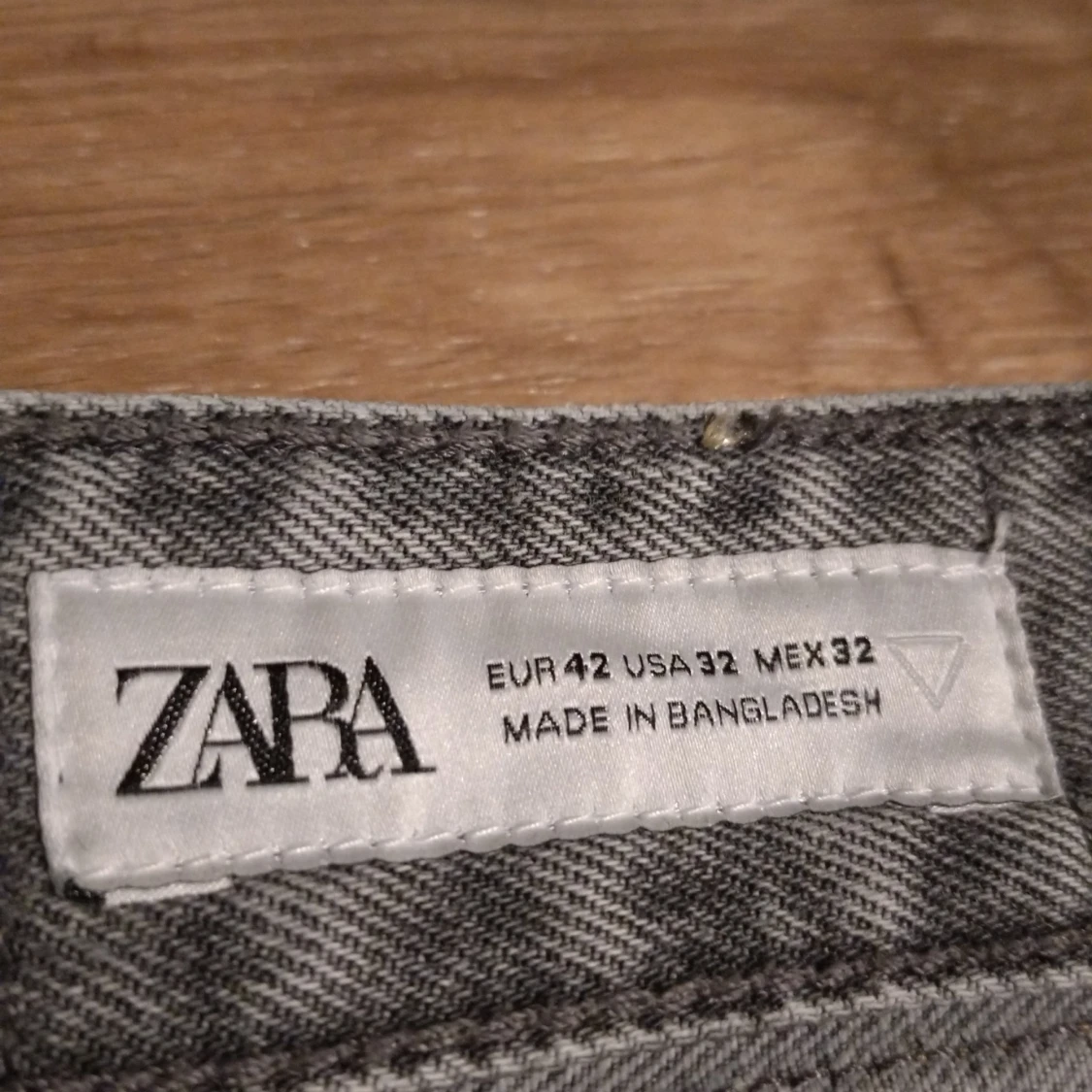 Två par gråa Zara jeans 👖 - 91