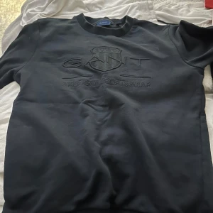 Gant sweatshirt - Skick 9/10 Pris kan diskuteras 