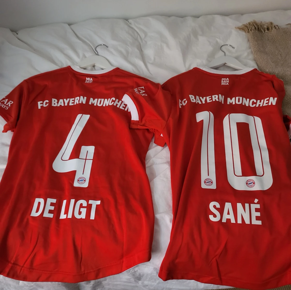 Två authentic Bayern München tröjor - 90