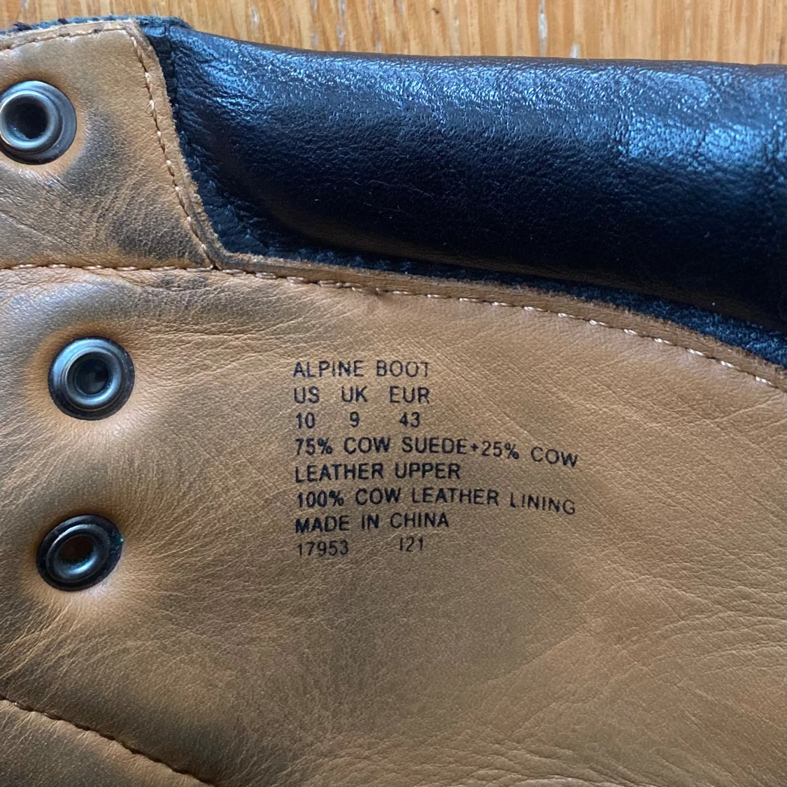 Ralph Lauren Alpine Nubuck Trail Boot - 92