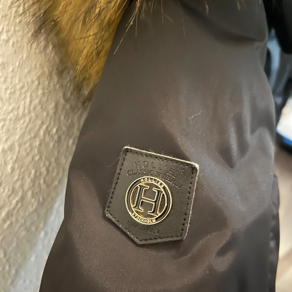 Hollies Livingo ”Nyskick”  - 90