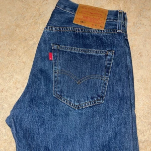 Levi’s Jeans kill - 2 par klassiska Levi’s, använda högst 1-2 ggr.  Som Nya! Kom med bud. 