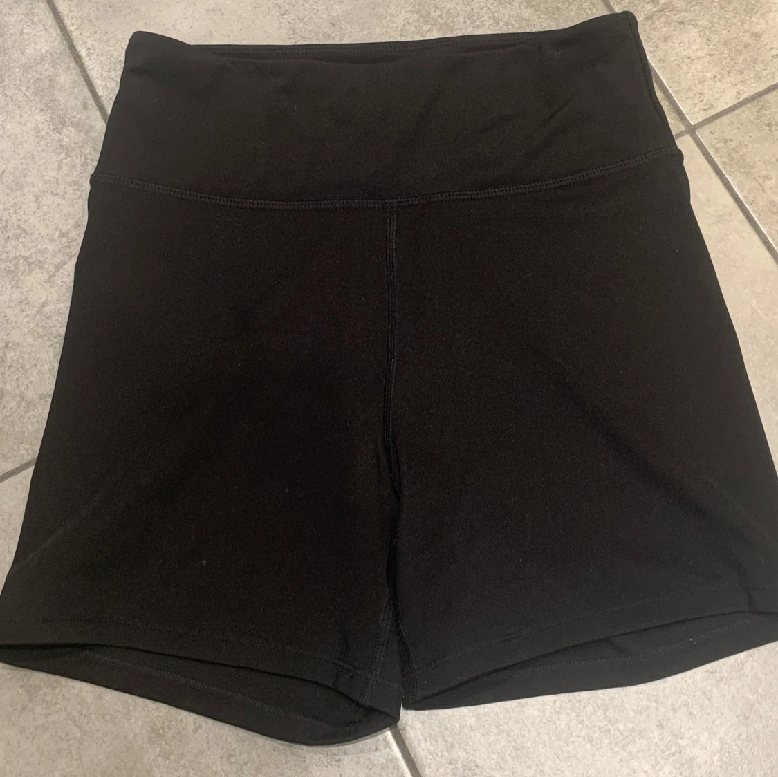 Svarta träningsshorts - 90