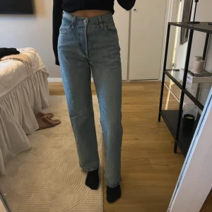 Blå levi’s jeans - Blå Levi’s jeans ( Ribcage Straight) ❣️ W26 L29