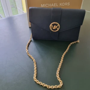 Michael kors väska  - Äkta väska från Michael Kors I nyskick 