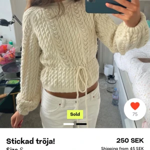Zara stickad  - Jätte fin höstig stickad tröja från zara med knytning i midjan. Bilderna är lånade men tröjan är i mycket bra skick. Säljer då den inte kommer till användning🩷