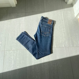 Replay Anbass Jeans  - Säljer nu dessa snygga replay Anbass jeans, skriv för fler bilder/frågor🙌🏼