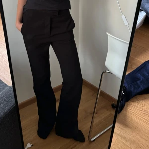 Kostymbyxor - Toppen skick, används ej. Jag är 173 cm lång!