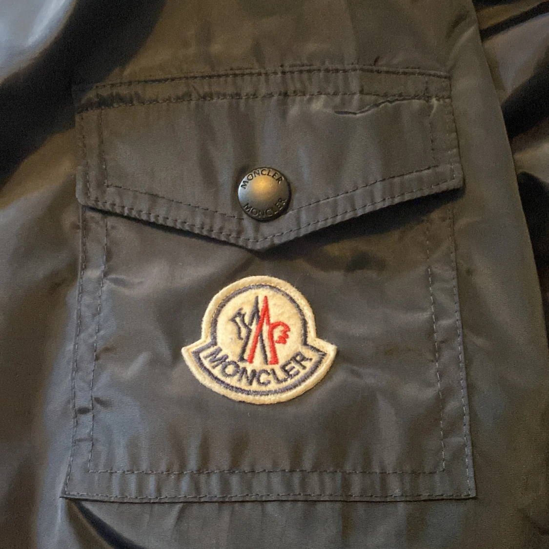 Moncler jacka  - 93