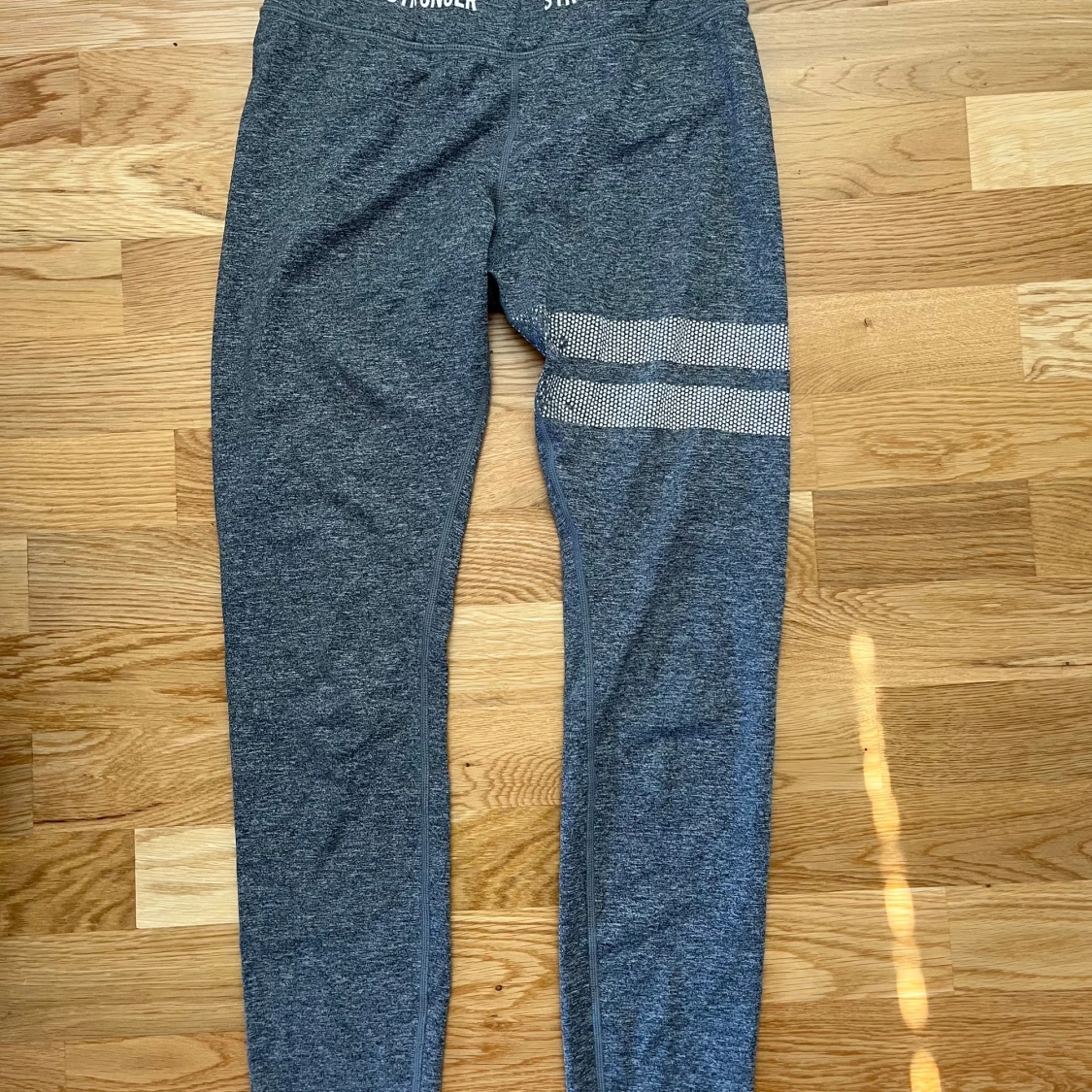 Träningsbyxor - Stronger