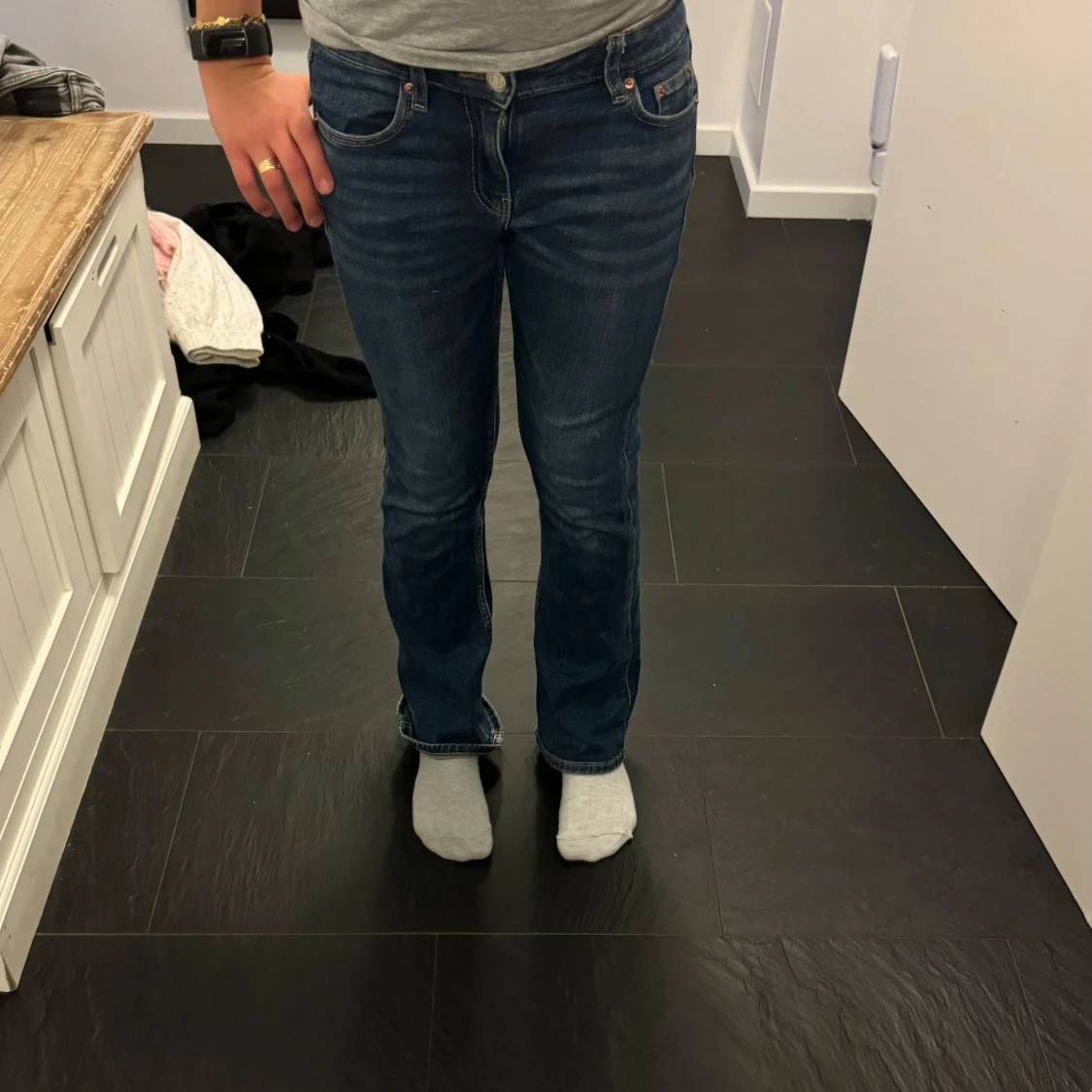 Mörkblåa jeans från Gina Young i storlek 146🥰❤️❤️ - 91