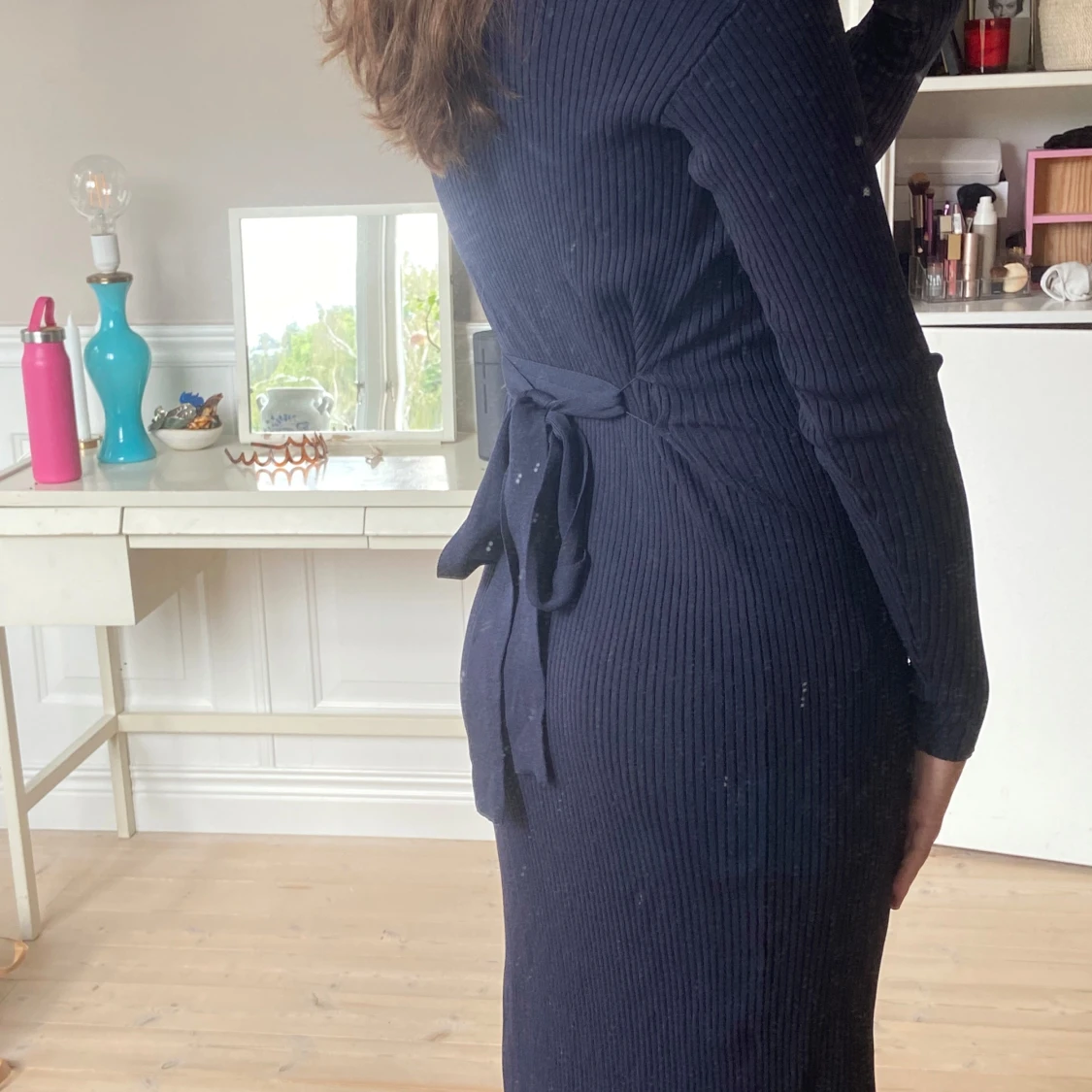 Ribbstickad klänning  - 90