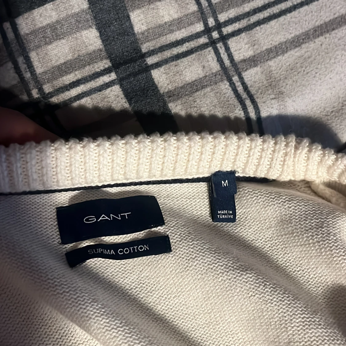 Vit gant tröja  - 91