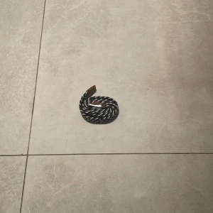 Flätatbälte - Helt sprillans nytt bälte säljer pågrund av att det inte är min stil längre, men väldigt fin och fräscht bälte😃 Bara att höra av er om ni har några frågor😃