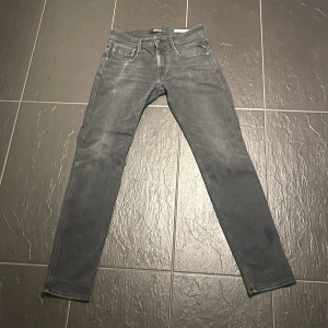 Replay Anbass 29/32 - Replay Anbass Storlek 29/32 Mycket fina skick 