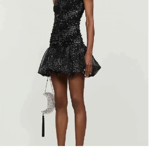 Maje klänning  - Säljer denna majeklänning i storlek XS 