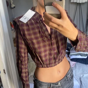 Topp Zara - Jättecool topp/ skjorta / blus från Zara. Aldrig använd