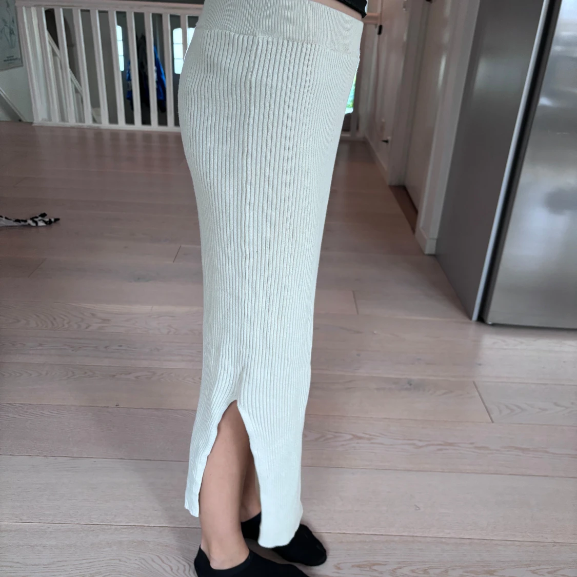 Vit ribbad långkjol - 90