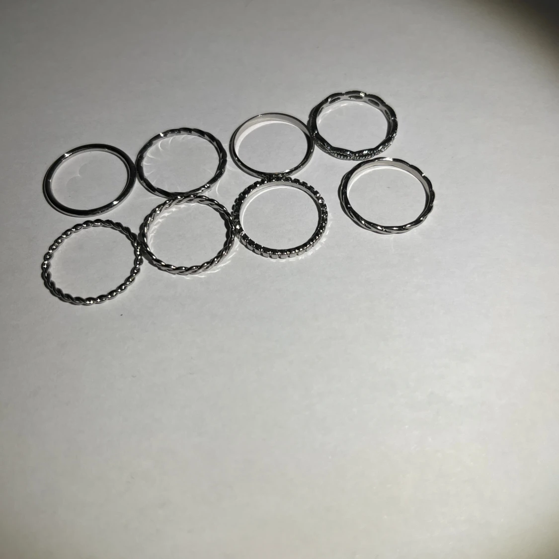 Silvriga ringar  - 90