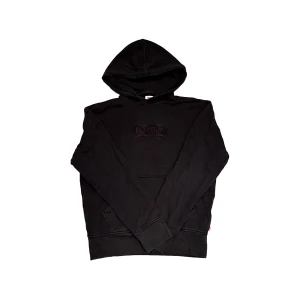 Svart hoodie från Levi's - Levi’s hoodie med broderad logga. 