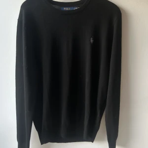 Ralph lauren stickad - Svart Ralph lauren tröja  Storlek M 10 av 10 skick