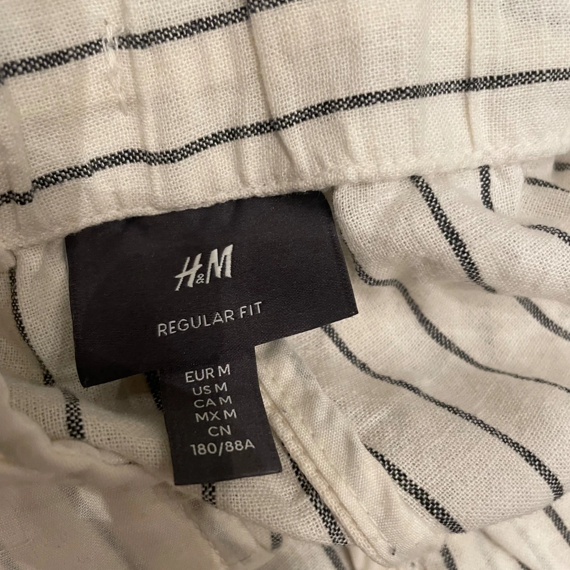 Vit randiga linnebyxor  - 91