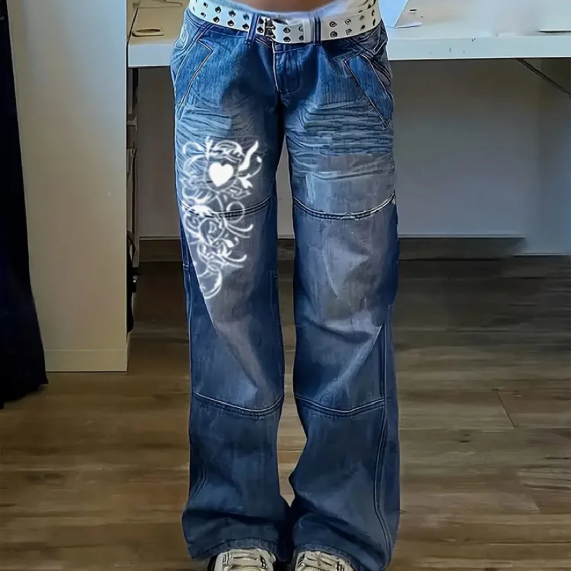 baggy jeans