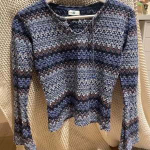 Jättsöt långärmad  - Mönstrad o assnygg, äldkar ärmarna🫶🏻😍