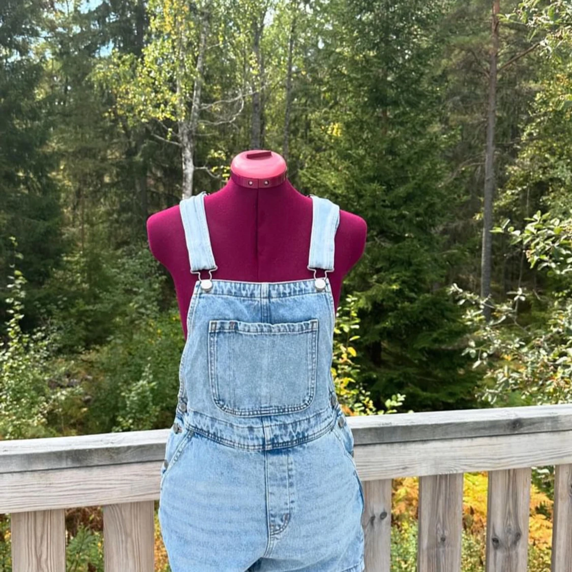 Hängselshorts jeans