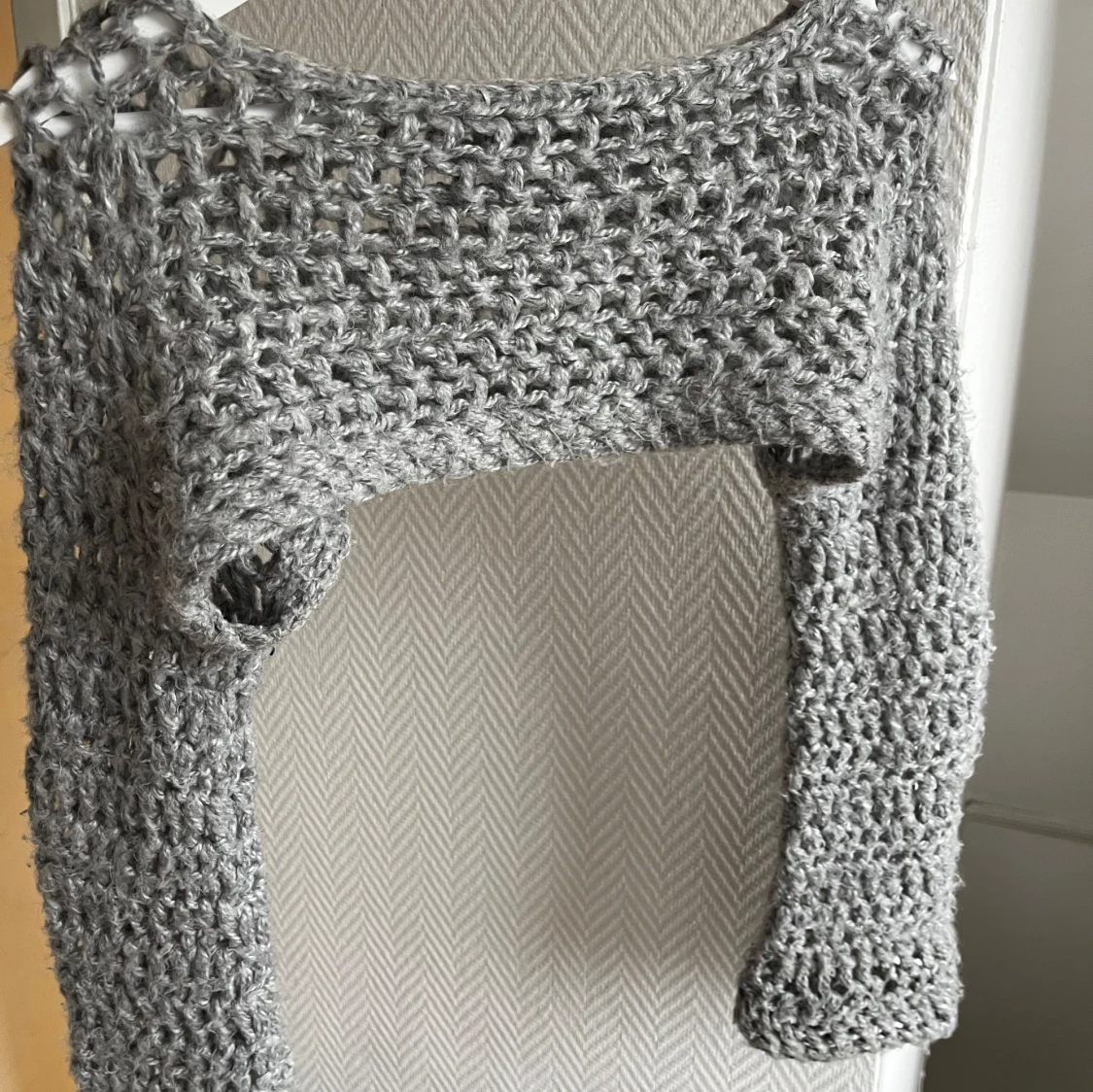 Handgjord stickat kofta