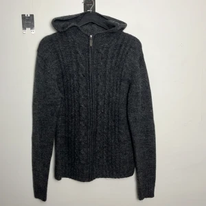 Stickad hoodie M - 50/50 ull/akryl