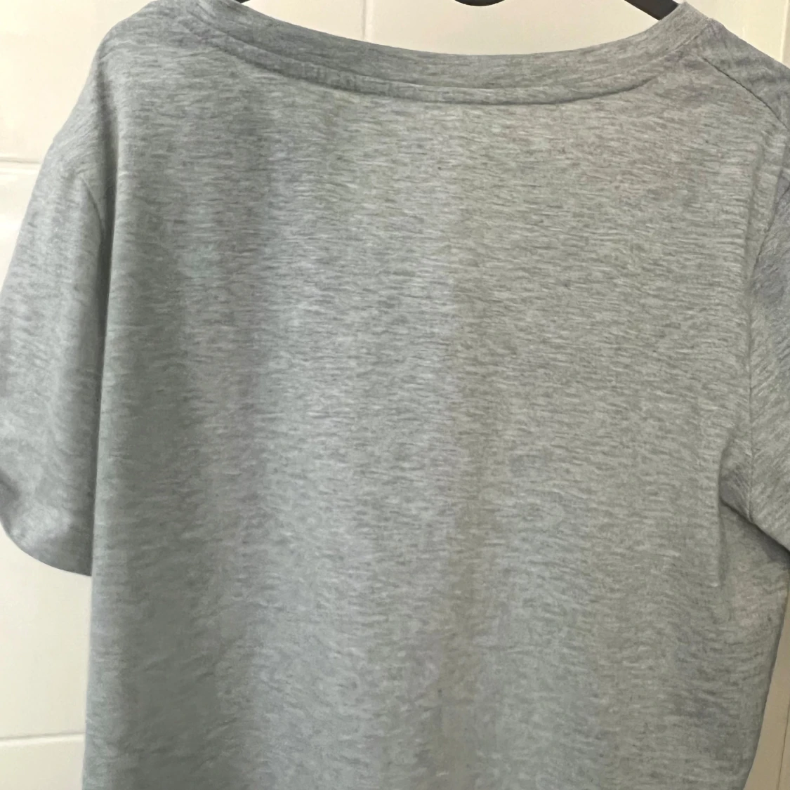 Grå t-shirt med Brooklyn-tryck - 2