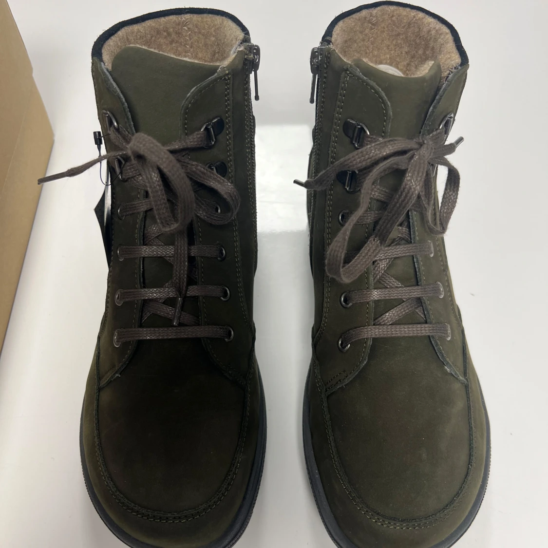 Khaki boots från New Feet - 1