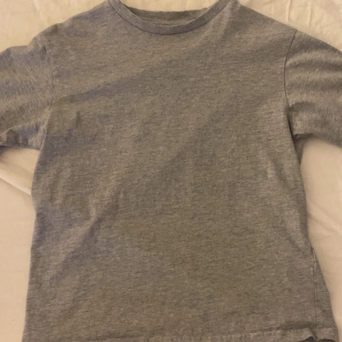 Grå t-shirt från 157