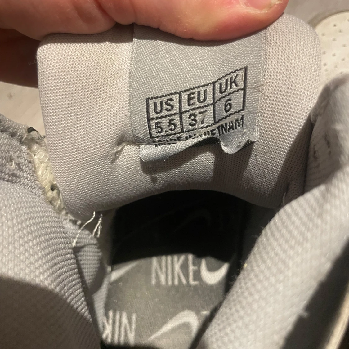 F.A.K.E jorden 1 grey - 4