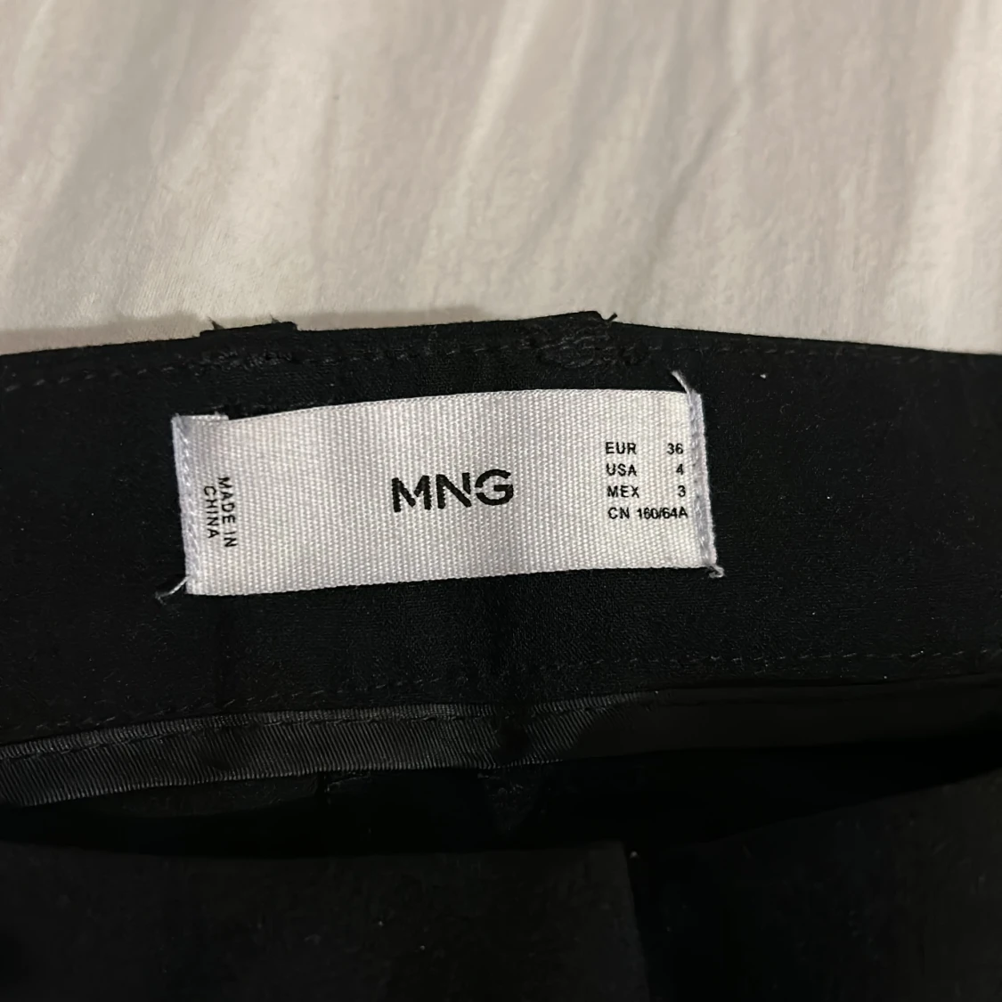 Lågmidjade kostymbyxor  - 4