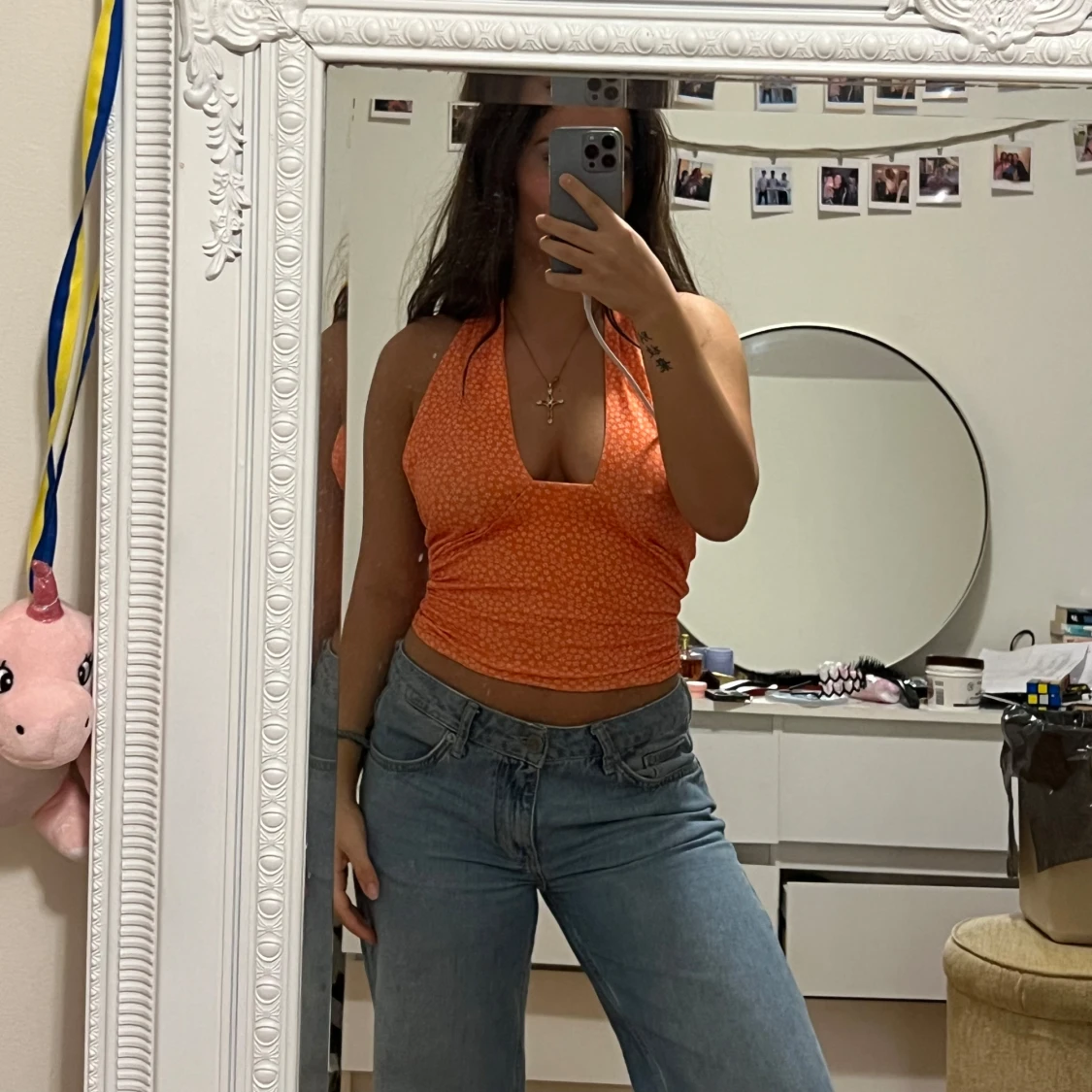 Orange prickig halterneck topp