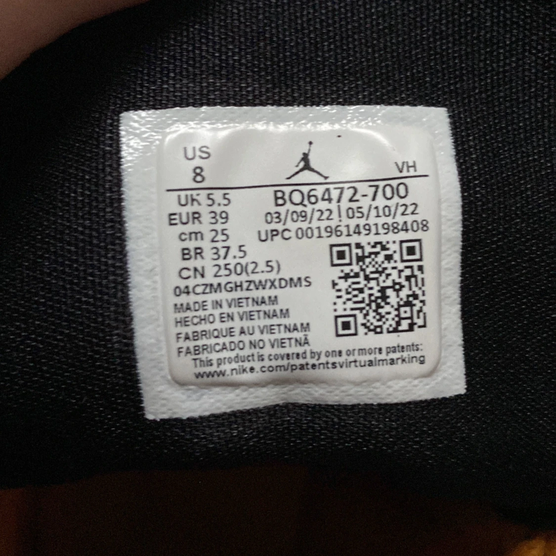 Nike Air Jordans 1 i gult och svart - 91