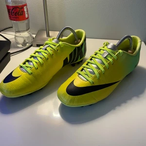 Nike Mercurial - Sällsynta fotbollsskor. Nike Mercurial Vapor IX AG. Hör av dig om frågor!