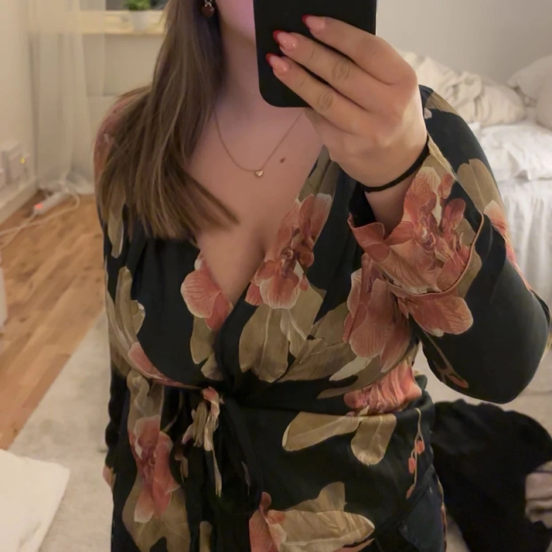 Blommig omlottopp/blus från intemissemi