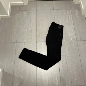 Replay Anbass Hyperflex Jeans - Säljer nu dessa Replay Anbass hyperflex jeans, skriv för fler bilder/frågor🙌🏼
