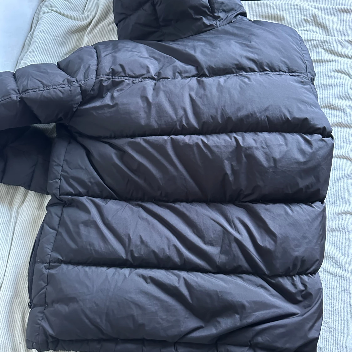 Svart pufferjacka från Cross Sportswear - 90