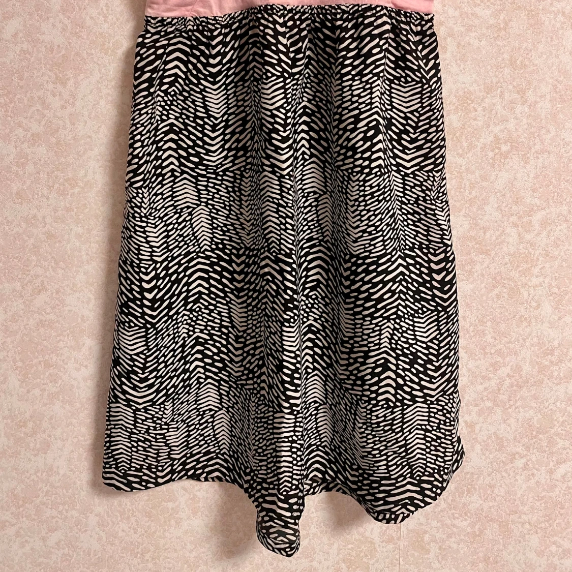 Y2k rosa och svart klänning från Roxy - 90