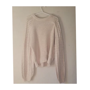 Stickad tröja - Fint skick