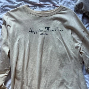 billie eilish - billie eilish långärmad tröja från barnavdelningen på zara❤️använd gärna köp nu knappen!