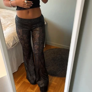 Spetsbyxor  - Så fina spetsbyxor från hm. Perfekt skick!
