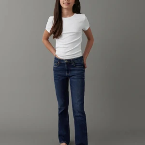 Lågmidjade bootcut jeans Gina tricot Young  - Bra skick jag säljer för dom inte andvänds❤️‍🔥