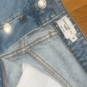 Ljusblå raka jeans - Ljusblåa raka jeans från Josefine HJ